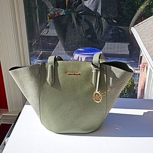 NWOT Michael Kors Portia Tote in Army Green